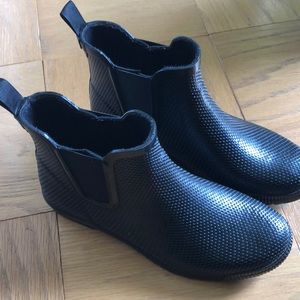 Cougar rubber booties